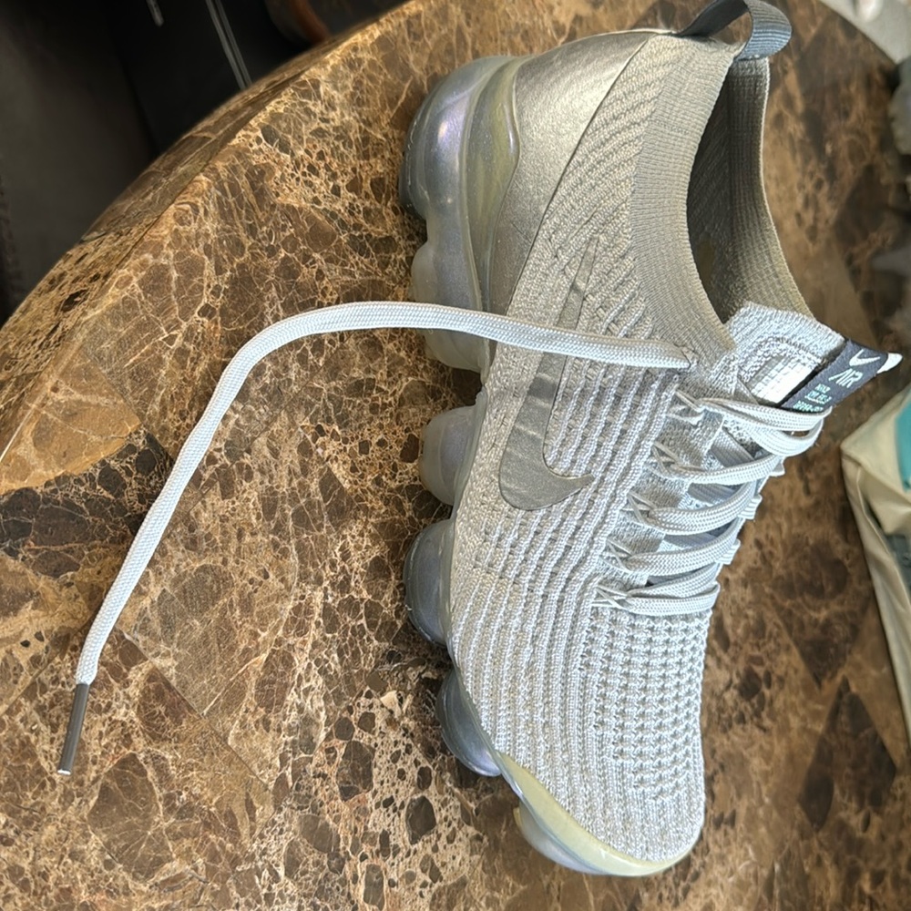Nike air vapor max sneakers